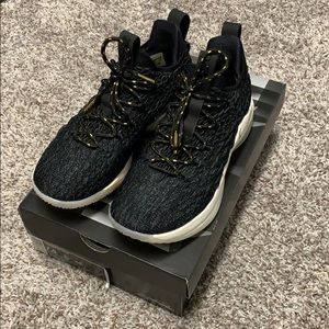 lebron 15 low size 7.5